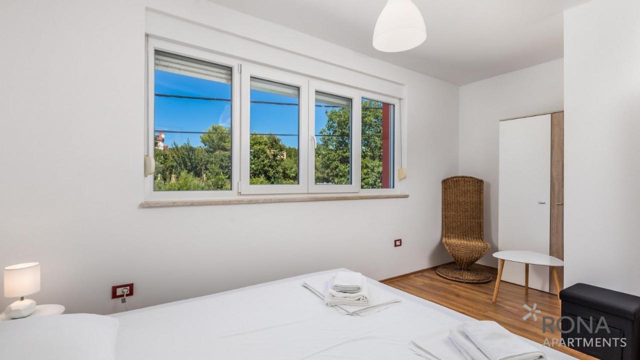 Rona Apartment Denis Umag Kültér fotó