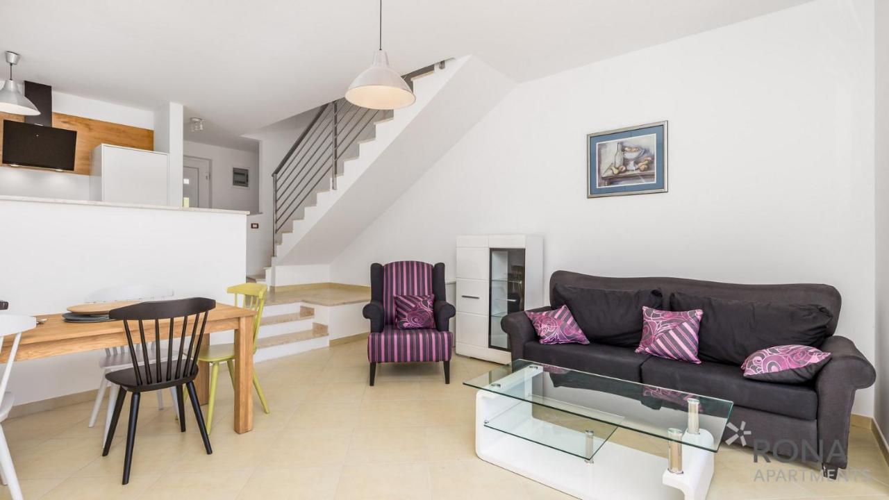 Rona Apartment Denis Umag Kültér fotó