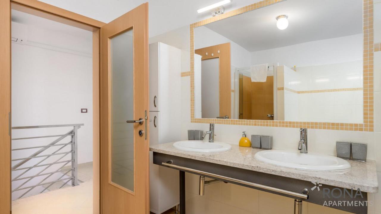 Rona Apartment Denis Umag Kültér fotó